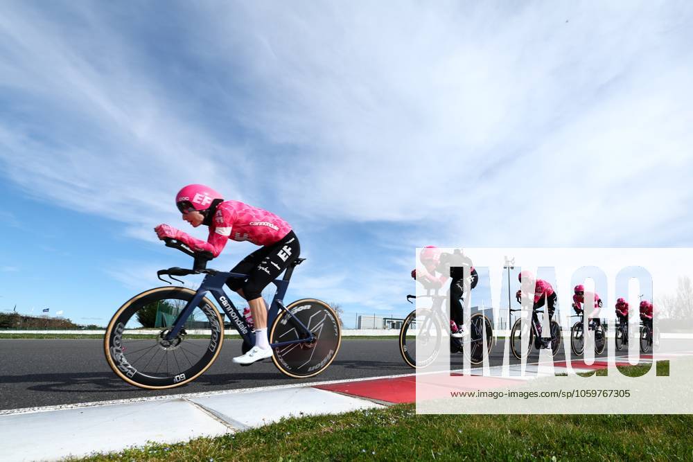 EF Education-EasyPost riders pictured during the warming up ahead of stage three of the 83th edition of the Paris-Nice cycling race, a 28,4km team time trial at the Nevers Magny-Cours racetrack, in Nevers, France, Tuesday 11 March 2025. DAVIDxPINTENS x114675020x
