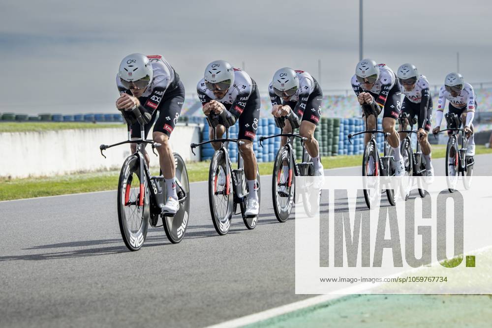 UAE Team Emirates riders pictured during the warming up ahead of stage three of the 83th edition of the Paris-Nice cycling race, a 28,4km team time trial at the Nevers Magny-Cours racetrack, in Nevers, France, Tuesday 11 March 2025. DAVIDxPINTENS x114676044x