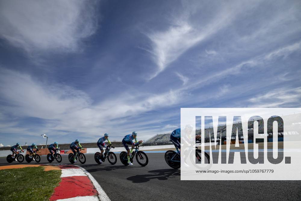 XDS Astana Team riders pictured during the warming up ahead of stage three of the 83th edition of the Paris-Nice cycling race, a 28,4km team time trial at the Nevers Magny-Cours racetrack, in Nevers, France, Tuesday 11 March 2025. DAVIDxPINTENS x114676095x