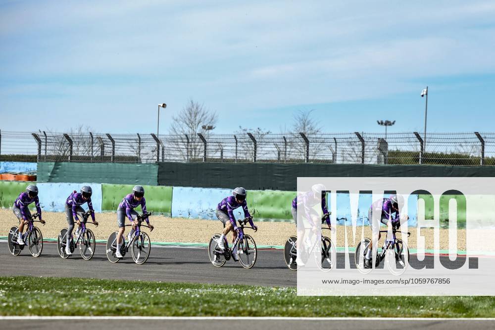 Team Jayco AIUIa riders pictured during the warming up ahead of stage three of the 83th edition of the Paris-Nice cycling race, a 28,4km team time trial at the Nevers Magny-Cours racetrack, in Nevers, France, Tuesday 11 March 2025. DAVIDxPINTENS x114676879x