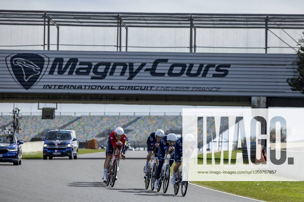 Groupama-FDJ riders pictured during the warming up ahead of stage three of the 83th edition of the Paris-Nice cycling race, a 28,4km team time trial at the Nevers Magny-Cours racetrack, in Nevers, France, Tuesday 11 March 2025. DAVIDxPINTENS x114676907x