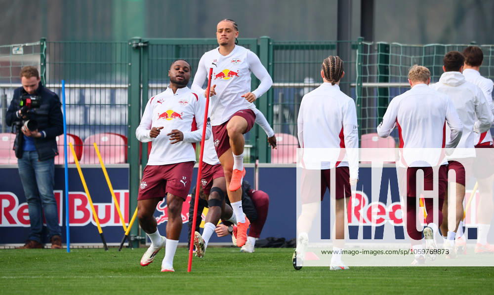RB Leipzig Training Bundesliga Leipzig, 11 03 2025, RBL Training Center, Fußball Bundesliga , RB LEIPZIG Training , In the picture f l Ridle Baku 17, RB Leipzig and Xavi Simons 10, RB Leipzig , For editorial use only , Picture Point