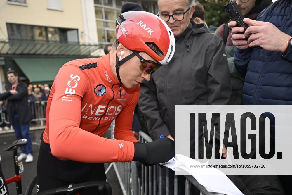Paris - Nice 2025 - stage 4 LA LOGE DES GARDES, FRANCE - MARCH 12 : Jungels Bob (LUX) of Ineos Grenadiers during stage 4 of the 83th edition of the Paris - Nice cycling race, a stage of 163,4km with start in Vichy and finish in La Loge Des Gardes on March 12, 2025 in La Loge Des Gardes, France, 12 03 2025 ( Motordriver Kenny Verfaillie - La Loge Des Gardes France