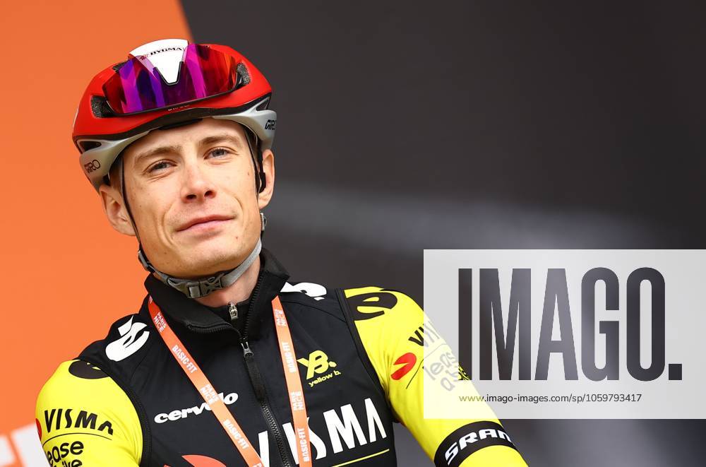 Danish Jonas Vingegaard Hansen of Team Visma-Lease a Bike pictured at the start of stage four of the 83th edition of the Paris-Nice cycling race, 163,4km from Vichy to La Loge des Gardes, France, Wednesday 12 March 2025. DAVIDxPINTENS x114746304x