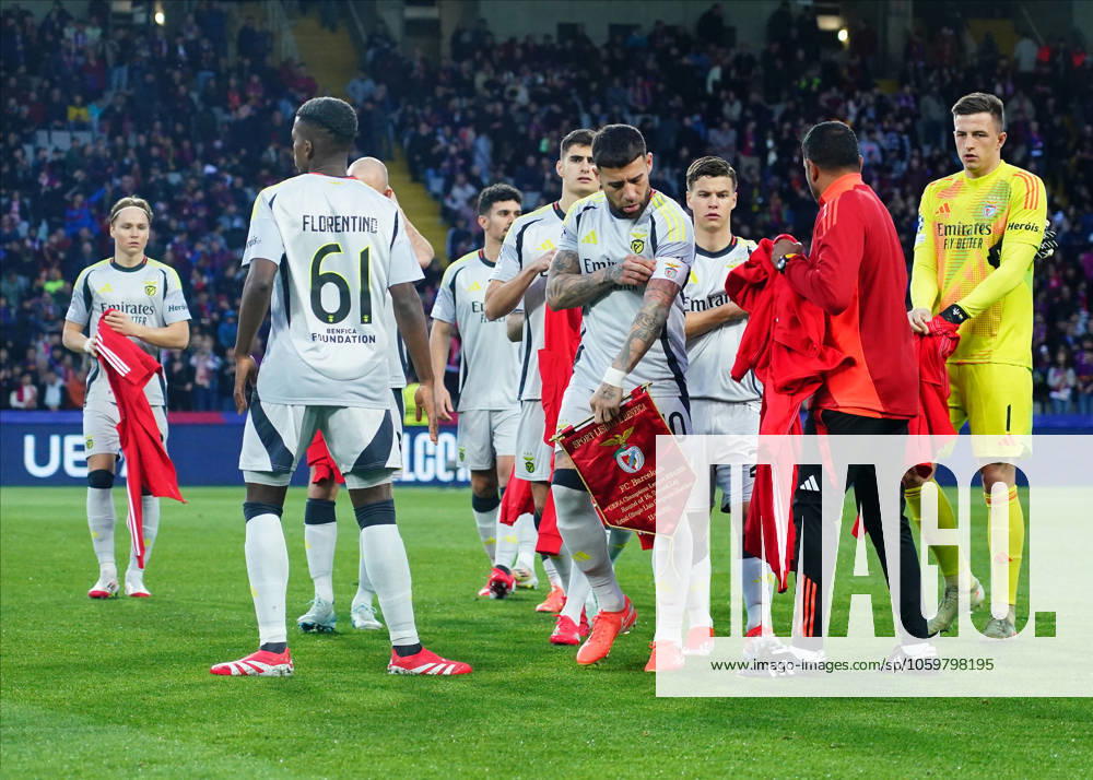 ESP: FC Barcelona, Barca - SL Benfica. UEFA Champions League match. Round of 16 Nicolas Otamendi of Benfica FC during the UEFA Champions League match, Round of 16, between FC Barcelona and Benfica played at Lluis Companys Stadium on March 11 2025 in Barcelona Spain. kpng