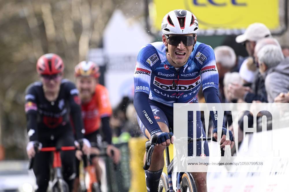 Paris - Nice 2025 - stage 4 LA LOGE DES GARDES, FRANCE - MARCH 12 : Van Wilder Ilan (BEL) of Soudal Quick-Step during stage 4 of the 83th edition of the Paris - Nice cycling race, a stage of 163,4km with start in Vichy and finish in La Loge Des Gardes on March 12, 2025 in La Loge Des Gardes, France, 12 03 2025 ( Motordriver Kenny Verfaillie - La Loge Des Gardes France