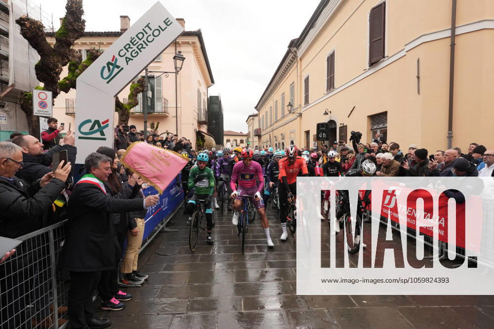 Start of the race during the 60th Tirreno - Adriatico 2025, Stage 4 from Norcia to Trasacco - on March 13, 2025 in Norcia, Umbria, Italy.