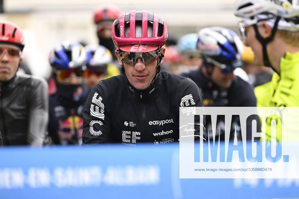 Paris - Nice 2025 - stage 6 BERRE L ETANG, FRANCE - MARCH 14 : Sweeny Harry (AUS) of Ef Education - Easypost during stage 6 of the 83th edition of the Paris - Nice cycling race, a stage of 209,8km with start in Saint-Julien-en-Saint-Alban and finish in Berre L Etang on March 14, 2025 in Berre L Etang, France, 14 03 2025 ( Motordriver Kenny Verfaillie - Berre L Etang France