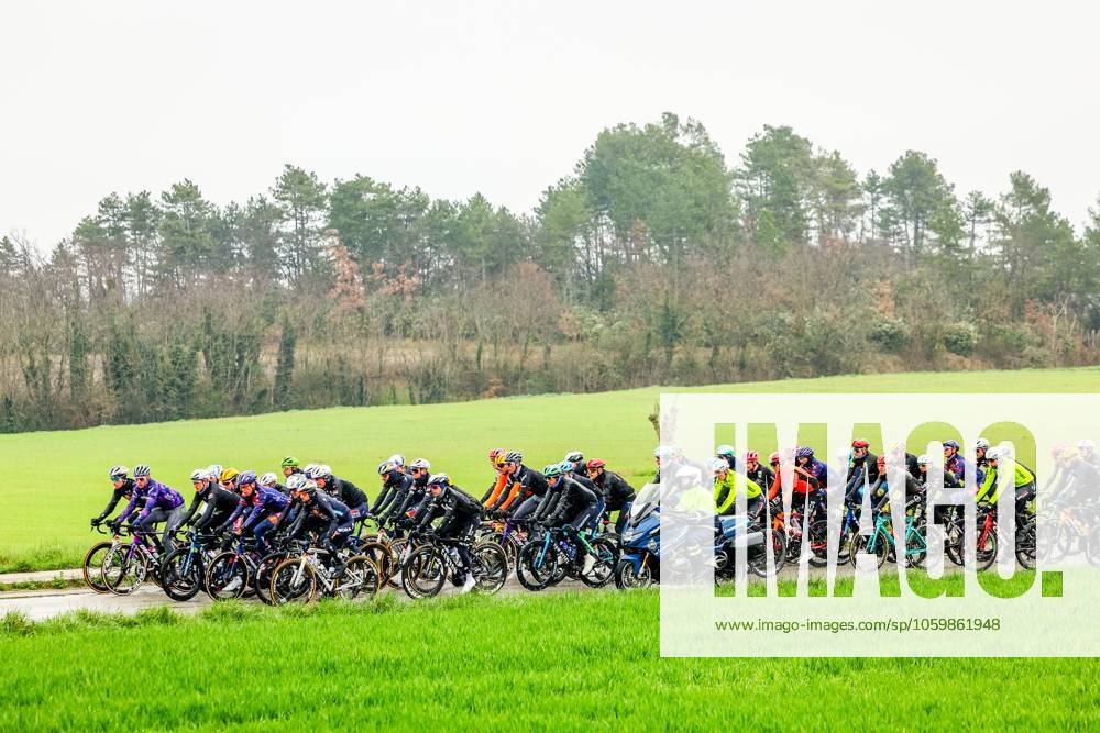 The pack of riders pictured in action during stage six of the 83th edition of the Paris-Nice cycling race, 209,8 km from Saint-Julien-en-Saint-Alban to Berre l Etang, France, Friday 14 March 2025. DAVIDxPINTENS x114929052x