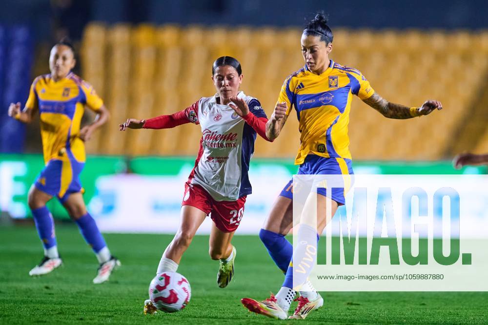 Liga MX Femenil Clausura 2025 Tigres UANL vs Guadalajara Ivonne Gonzalez (L) of Guadalajara fights f the ball with Jennifer Hermoso (R) of Tigres during the 10th round match between Tigres UANL and Guadalajara as part of the Torneo Clausura 2025, Liga MX Femenil at Universitario Stadium on March 03, 2025 in Monterrey, Nuevo Leon, Mexico. MONTERREY NUEVO LEON MEXICO