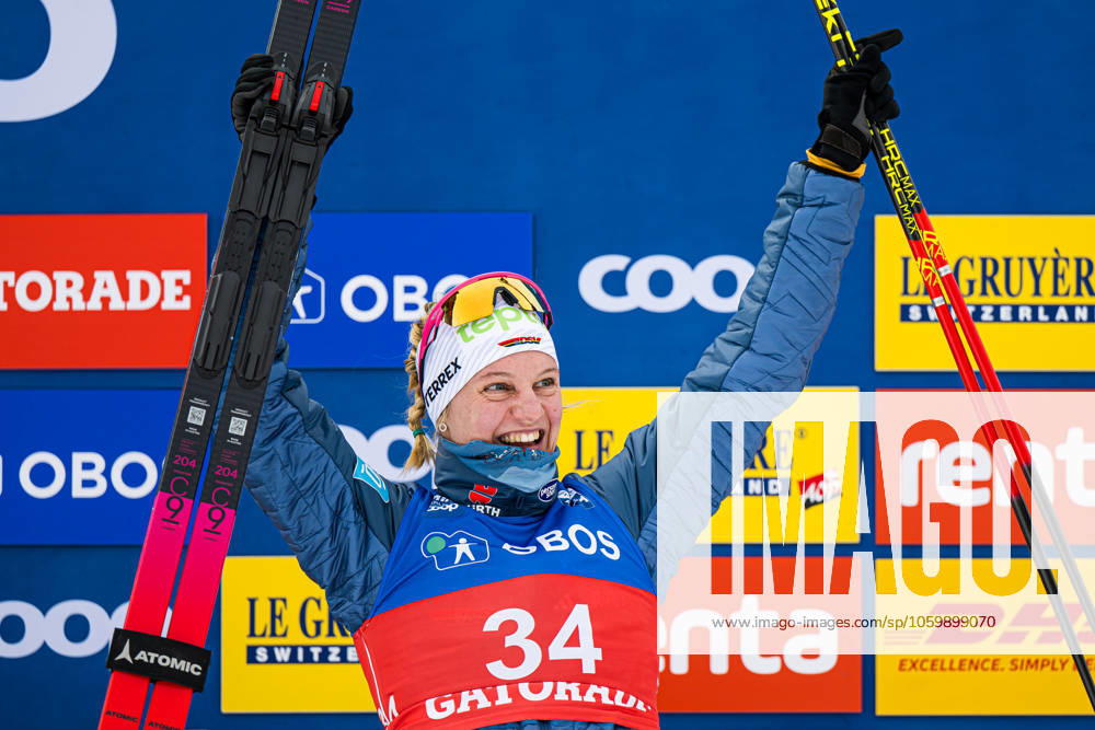 Bronze medalist Victoria Carl of Germany during the medal ceremony for womens 20 km interval start classic technique during the FIS Cross Country World Cup on March 15, 2025 in Oslo Photo Marius Simensen BILDBYRAN Cop 238 MM0039 bbeng cross country skiing dam fis world cup holmenkollen langrenn skidor womens 20 km