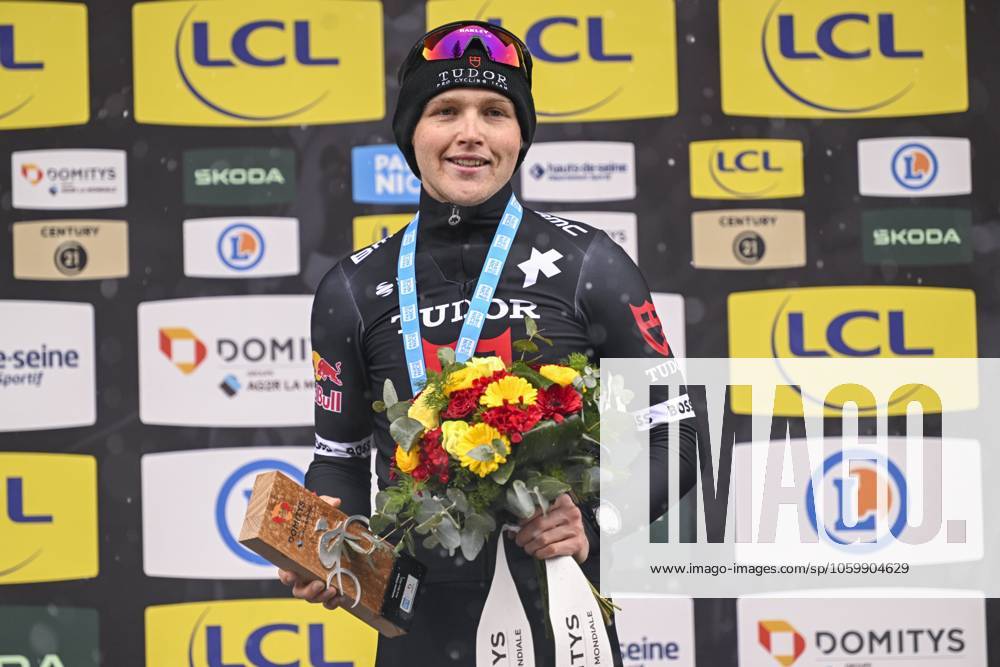 Paris - Nice 2025 - stage 7 AURON, FRANCE - MARCH 15 : Storer Michael (AUS) of Tudor Pro Cycling Team on the podium during stage 7 of the 83th edition of the Paris - Nice cycling race, a stage of 109,3km with start in Nice and finish at Auron on March 15, 2025 in Auron, France, 15 03 2025 ( Motordriver Kenny Verfaillie - Auron France