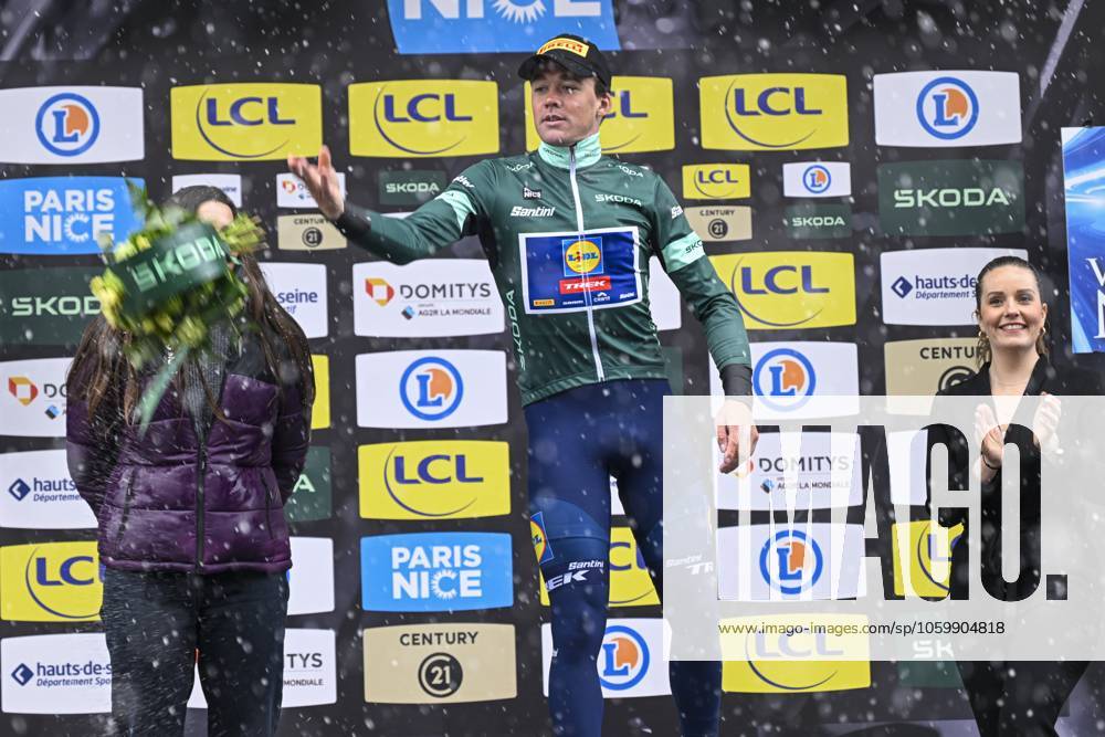 Paris - Nice 2025 - stage 7 AURON, FRANCE - MARCH 15 : Pedersen Mads (DEN) of Lidl - Trek on the podium with the green jersey during stage 7 of the 83th edition of the Paris - Nice cycling race, a stage of 109,3km with start in Nice and finish at Auron on March 15, 2025 in Auron, France, 15 03 2025 ( Motordriver Kenny Verfaillie - Auron France