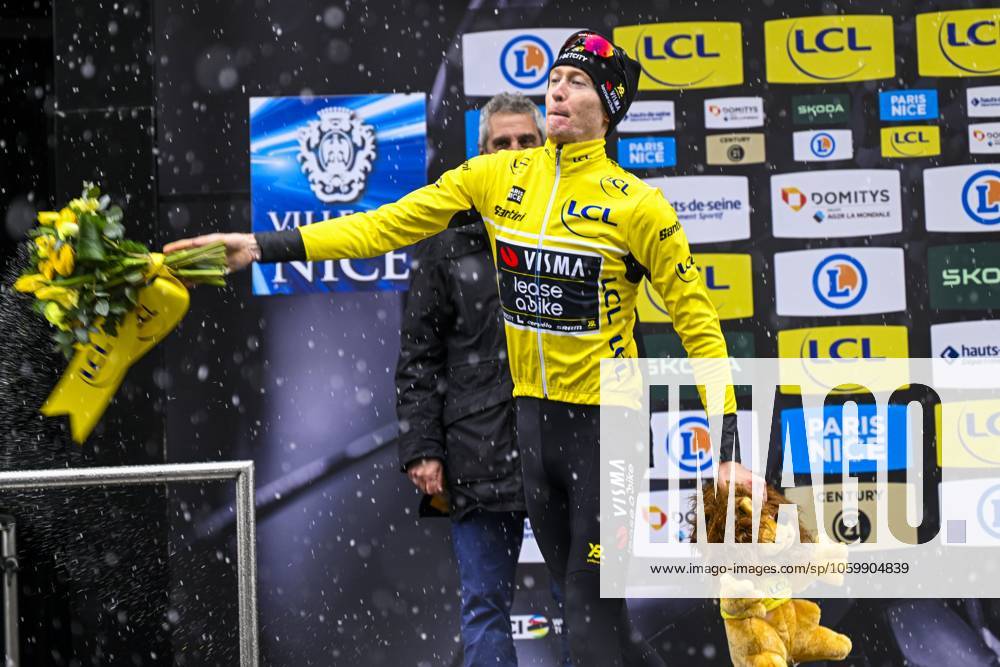 Paris - Nice 2025 - stage 7 AURON, FRANCE - MARCH 15 : Jorgenson Matteo (USA) of Team Visma Lease A Bike on the podium with the yellow jersey during stage 7 of the 83th edition of the Paris - Nice cycling race, a stage of 109,3km with start in Nice and finish at Auron on March 15, 2025 in Auron, France, 15 03 2025 ( Motordriver Kenny Verfaillie - Auron France