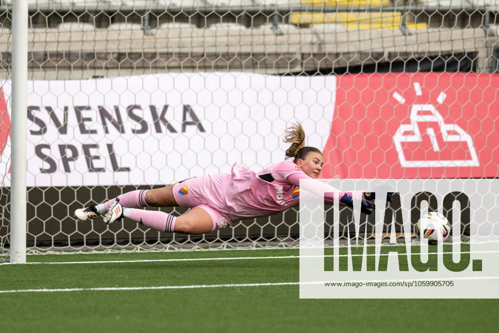 Djurgardens goalkeeper Anna Aurora Koivunen during the Swedish Cup football match between Häcken and Djurgarden on March 15, 2025 in Gothenburg