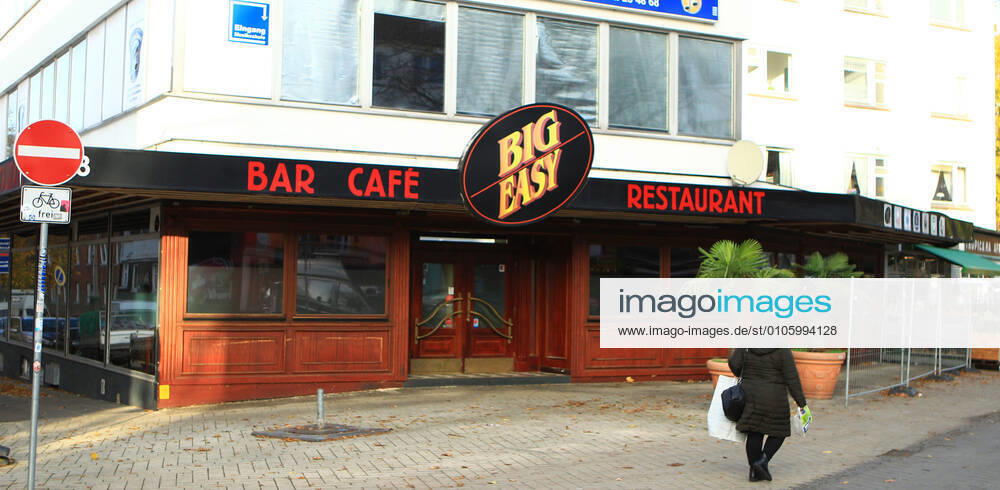 The closed bar Big Easy in the Fuhlsbütteler Straße in Hamburg Barmbek Bars, restaurants, pubs and bars had to be closed on Monday, 2 November 2020 until at least the end of November 2020 due to the lockdown decided in the course of the containment measures against the spread of the corona virus Barmbek Hamburg