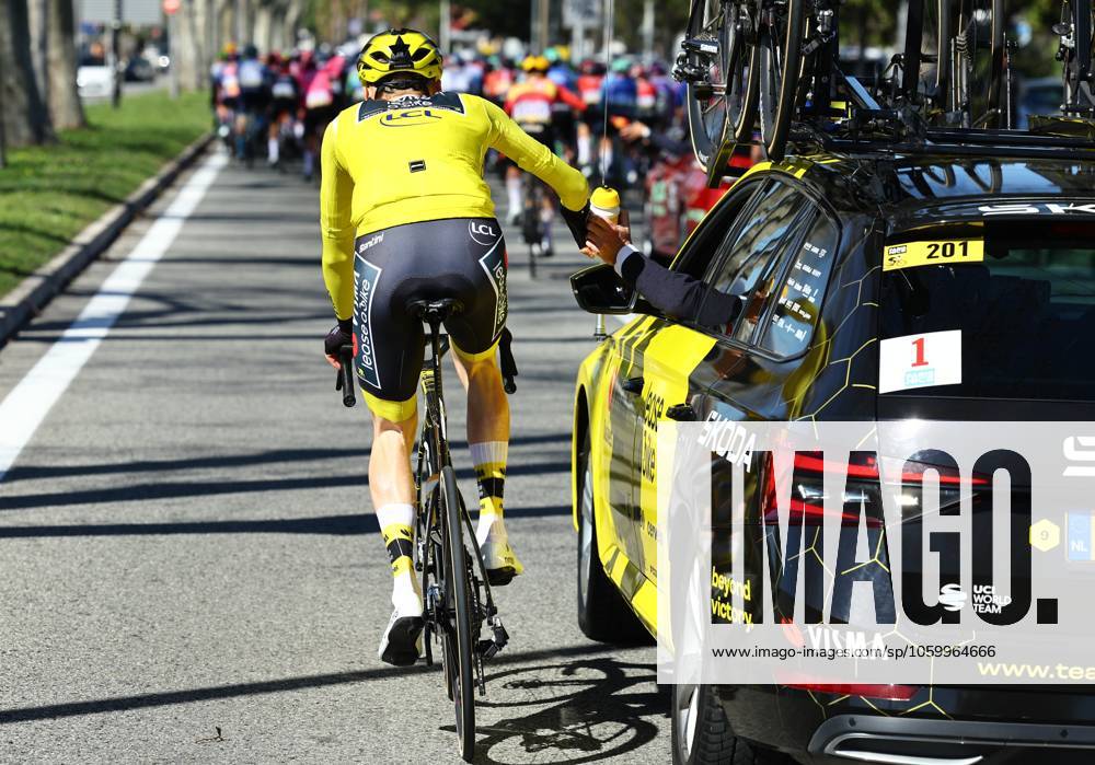 American Matteo Jorgenson of Team Visma-Lease a Bike wearing the yellow jersey of leader in the overall ranking pictured in action during stage eight of the 83th edition of the Paris-Nice cycling race, 119,9 km from Nice to Nice, France, Sunday 16 March 2025. DAVIDxPINTENS x115089555x