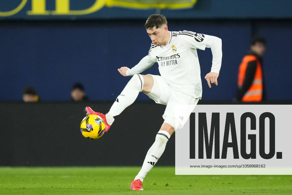 Villarreal CF v Real Madrid CF - La Liga EA Sports Federico Valverde central midfield of Real Madrid and Uruguay during the La Liga match between Villarreal CF and Real Madrid CF at Estadio de la Ceramica on March 16, 2025 in Villarreal, Spain. Villarreal Castellon Spain