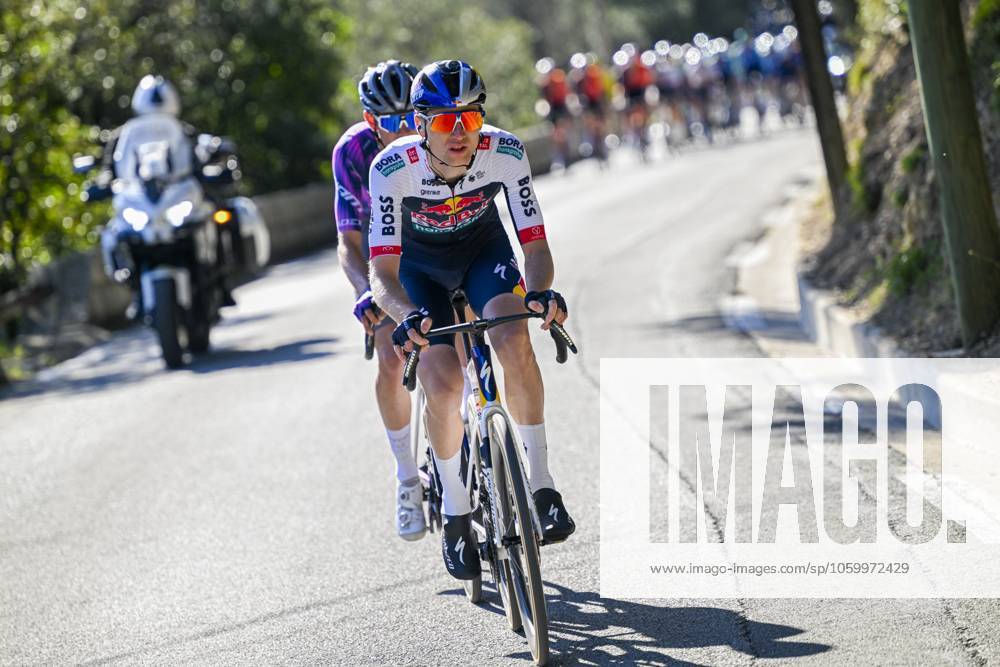 Paris - Nice 2025 - stage 8 NICE, FRANCE - MARCH 16 : Vlasov Aleksandr (RUS) of Red Bull - Bora - Hansgrohe and O Connor Ben (AUS) of Team Jayco Alula in action during stage 8 and final stage of the 83th edition of the Paris - Nice cycling race, a stage of 119,9km with start and finish in Nice on March 16, 2025 in Nice, France, 16 03 2025 ( Motordriver Kenny Verfaillie - Nice France