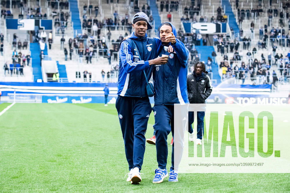 Emanuel Emegha (RC Strasbourg) Sekou Mara (RC Strasbourg)