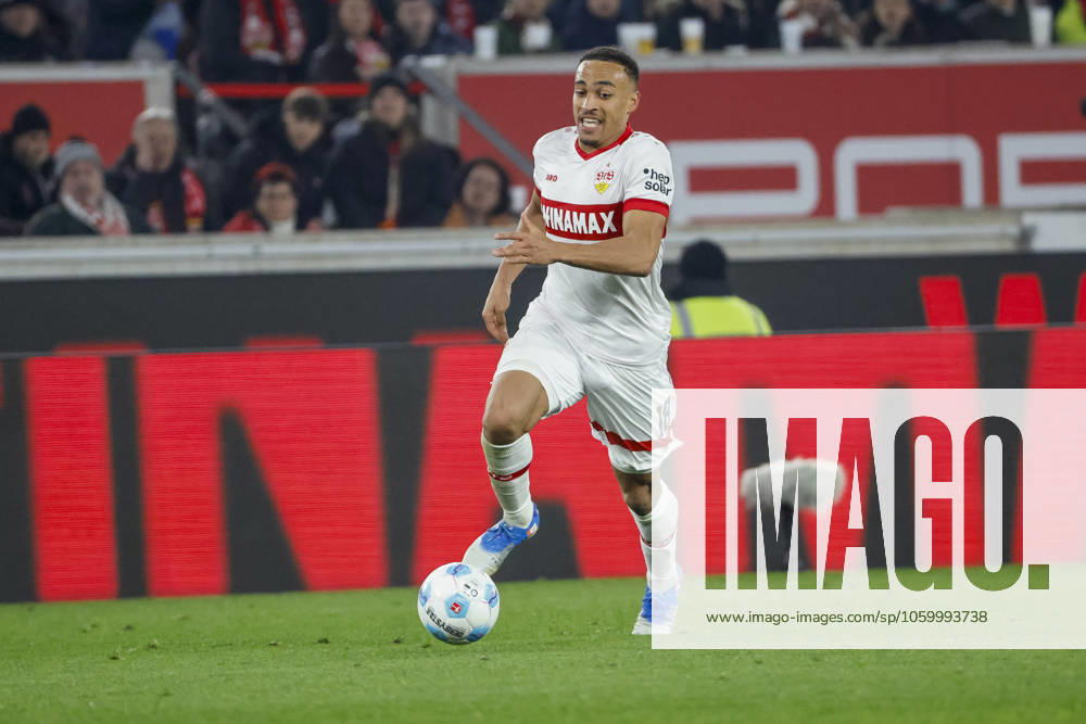 Jamie Leweling VfB Stuttgart, 18 on the ball , Germany, Soccer, 1 Bundesliga, Matchday 26, 2024 2025, VfB Stuttgart vs Bayer 04 Leverkusen, 16 03 2025, MHP Arena, Stuttgart, Germany DFL REGULATIONS PROHIBIT ANY USE OF PHOTOGRAPHS AS IMAGE SEQUENCES AND OR QUASI VIDEO Stuttgart MHP Arena Baden Württemberg Germany