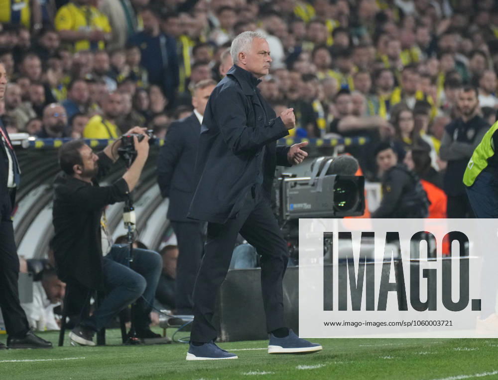 Coach Jose Mourinho of Fenerbahce during the Turkish Super League match between Fenerbahce and Samsunspor at Ulker Sukru Saracoglu Stadium on March 16, 2025 in Istanbul, Turkey. Istanbul Turkey