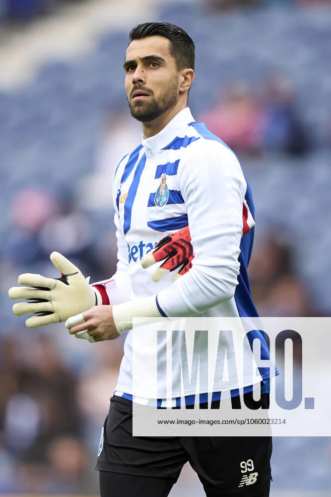 FC Porto v AVS - Liga Portugal Betclic Diogo Costa of FC Porto warms up before the Liga Portugal Betclic match between FC Porto and AVS Futebol at Estadio Do Dragao in Porto, Portugal, on March 15, 2025. Porto, Portugal Porto Portugal