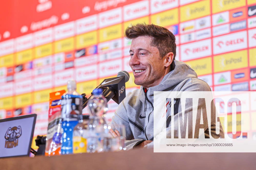 WARSZAWA, STADION PGE NARODOWY PILKA NOZNA (FOOTBALL) - POLISH NATIONAL FOOTBALL TEAM TRAINING GROUP - press conference, PK, Pressekonferenz AND TRAINING OF THE POLISH national team, Nationalteam ZGRUPOWANIE REPREZENTACJI POLSKI KONFERENCJA PRASOWA I TRENING REPREZENTACJI POLSKI NZ ROBERT LEWANDOWSKI FOTO LUKASZ GROCHALA CYFRASPORT NEWSPIX.PL --- Newspix.pl 20250317CSLG0010