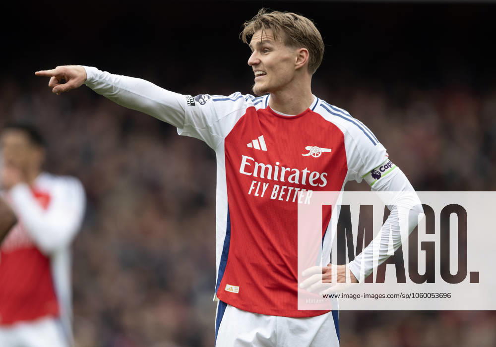 Arsenal FC v Chelsea FC - Premier League LONDON, ENGLAND - MARCH 16: Martin Odegaard of Arsenal during the Premier League match between Arsenal FC and Chelsea FC at Emirates Stadium on March 16, 2025 in London, England. London Emirates Stadium England United Kingdom