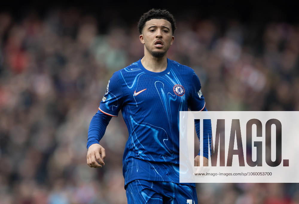 Arsenal FC v Chelsea FC - Premier League LONDON, ENGLAND - MARCH 16: Jadon Sancho of Chelsea during the Premier League match between Arsenal FC and Chelsea FC at Emirates Stadium on March 16, 2025 in London, England. London Emirates Stadium England United Kingdom