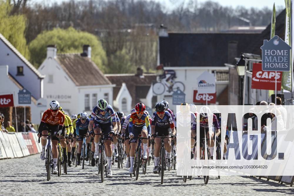 The pack of riders pictured in action during the Nokere Koerse one day cycling race for women elite, 188.1 km from Deinze to Nokere, on Wednesday 19 March 2025. DAVIDxPINTENS x115268209x