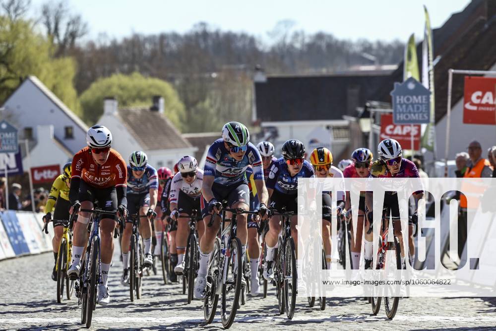 The pack of riders pictured in action during the Nokere Koerse one day cycling race for women elite, 188.1 km from Deinze to Nokere, on Wednesday 19 March 2025. DAVIDxPINTENS x115268210x