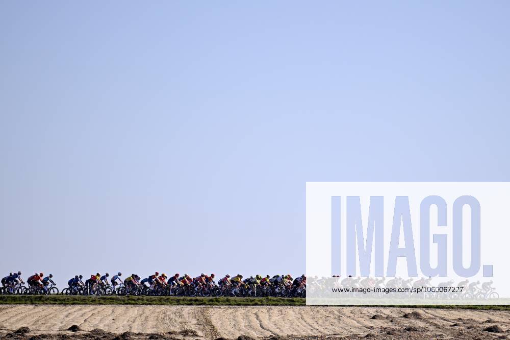 Danilith Nokere Koerse 2025 cycling race NOKERE, BELGIUM - MARCH 19 : illustration picture peloton during the Men Elite UCI 1.Pro 78th Danilith Nokere Koerse cycling race with start in Deinze and finish in Nokere (188,2 km) on March 19, 2025 in Nokere, Belgium, 19 03 2025 ( Motordriver Rodrique Verfaillie & Nokere Belgium