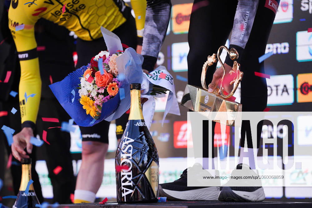Del Toro Romero Isaac Uae Team Emirates Xrg winner of the race on the podium during the men s elite race of the Milano-Torino one day cycling race (174km) from Rho to Torino (Superga) - North West Italy- Wednesday, March 19, 2025. - cycling .
