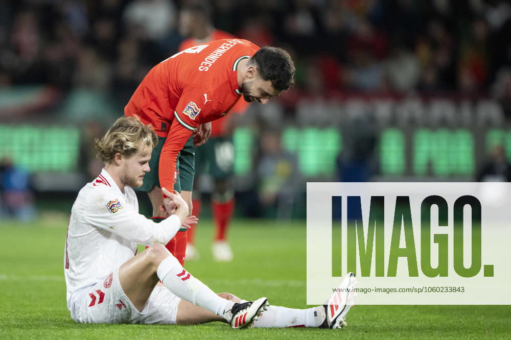 UEFA Nations League Portugal Denmark Portugal s Bruno Fernandes lends a hand to Denmark s Morten Hjulmand during the UEFA Nations League playoff match in League A between Portugal and Denmark at Josà Alvalade Stadium in Lisbon, Portugal on Sunday, March 23, 2025 Photo Bo Amstrup Ritzau Scanpix , Lisbon Portugal Mors