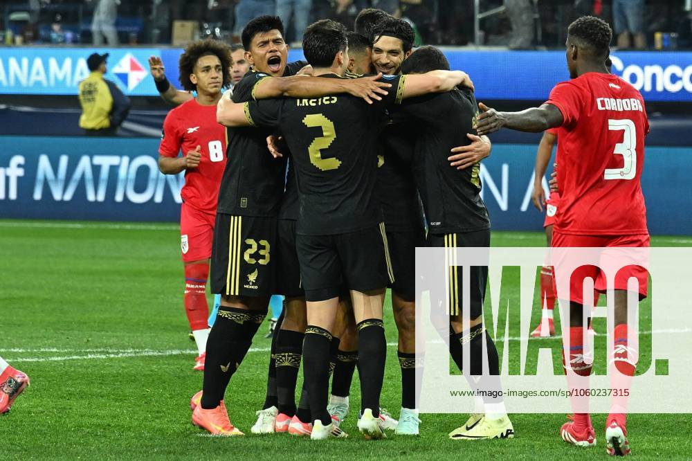 IV CONCACAF NATIONS LEAGUE 2024-2025 Mexico vs Panama - Final Raul Jimenez celebrates his goal 2-1 of Mexico during the Final match between Mexican national team, Nationalteam (Mexico) and Panama as part Final Four of the Concacaf Nations League 2024-2025 at SoFi Stadium on March 23, 2025 in Inglewood, Los Angeles, California, United States. INGLEWOOD LOS ANGELES CALIFORNIA UNITED STATES