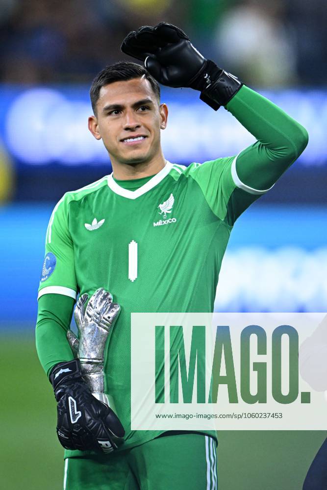 IV CONCACAF NATIONS LEAGUE 2024-2025 Mexico vs Panama - Final Luis Malagon Best Goalkeeper Award of Mexico during the Final match between Mexican national team, Nationalteam (Mexico) and Panama as part Final Four of the Concacaf Nations League 2024-2025 at SoFi Stadium on March 23, 2025 in Inglewood, Los Angeles, California, United States. INGLEWOOD LOS ANGELES CALIFORNIA UNITED STATES