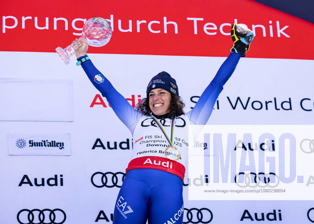 Bilder des Jahres 2025, Sport 03 März 2025 Audi FIS Ski World Cup Finals - Women s Overall Downhill Awards Italy s Frederica Brignone earns her first overall downhill title at the 2025 Audi FIS Ski World Cup Women s Downhill Champion at Sun Valley Resort in Ketchum, Idaho, on March 22, 2025. Ketchum California United States