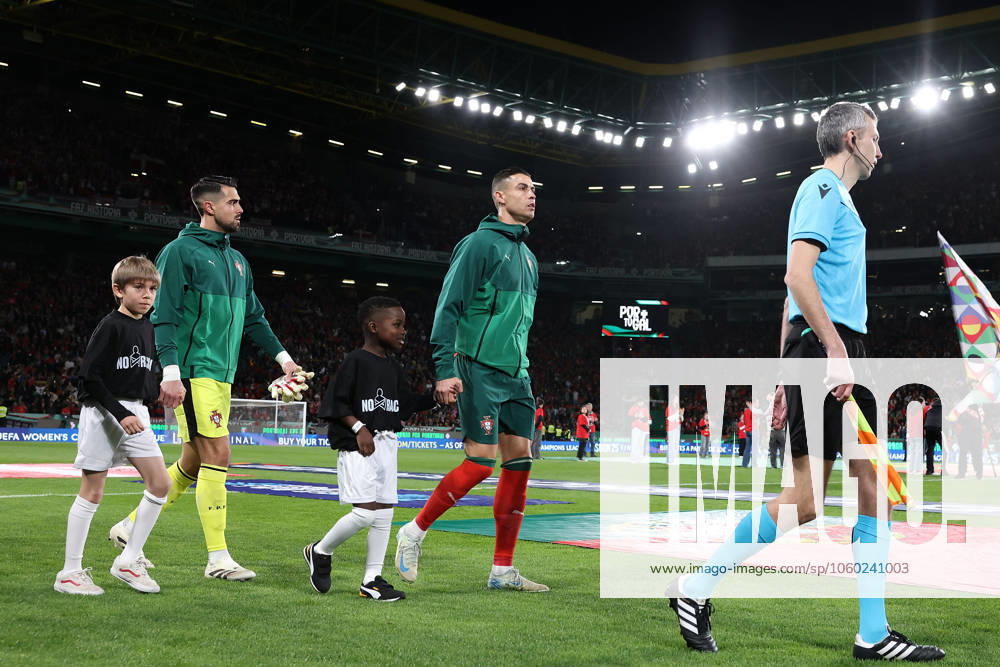 2025 03 23 Portugal, Lisbon Estadio Jose Alvalade UEFA Nations League 2025 Quarter finals Portugal Denmark v l , goalkeeper, goalkeeper Diogo Costa Portugal and Cristiano Ronaldo Portugal run in