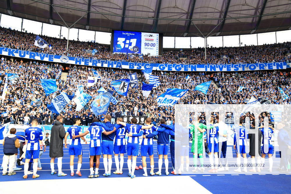 DEU, DFL, 2 FBL, Hertha BSC vs Karlsruher SC, 29 03 2025, Berliner Olympiastadion, Berlin, DEU, DFL, 2 FBL, Hertha BSC vs Karlsruher SC, im Bild Hertha Spielerkreis, Hertha BSC Fans DFL regulations prohibit any use of Photographs as image sequences and or quasi video Foto Juergen Engler nordphoto GmbH nordphotoxGmbHx xEngler nph00076