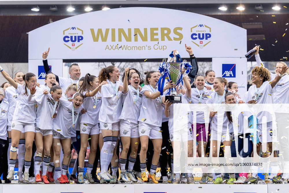 KW13 Zurich, Switzerland, March 29st 2025: FC Zurich players cheers at the end of the AXA Womens Cup Final soccer match between FC Basel 1893 and FC Zurich at Letzigrund in Zurich, Switzerland. Philipp Kresnik (Philipp Kresnik SPP)