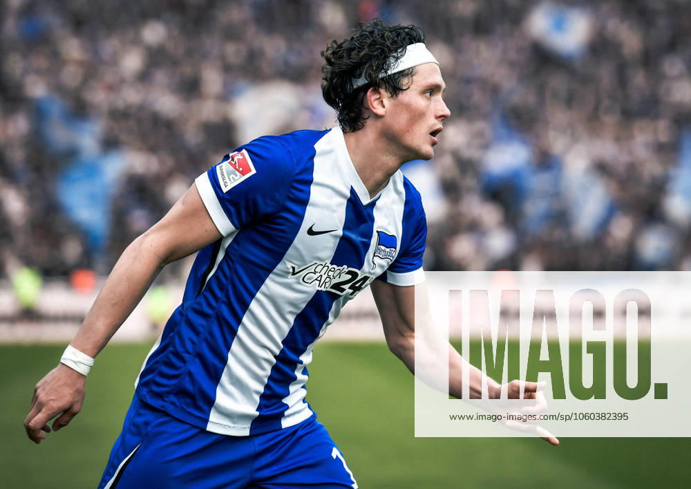 Soccer 2 Bundesliga, Hertha BSC Berlin Karlsruher SC 29 03 2025, Soccer 2 Bundesliga, Hertha BSC Berlin Karlsruher SC v l Fabian Reese Hertha BSC Daniel Lakomski Mix1Press Berlin Olympiastadion Berlin Germany DEU