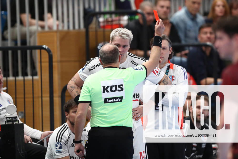 Handball Daikin HBL, VfL Potsdam HC Erlangen, v l Marek Nissen Erlangen, 14 red card, sending off, sent off Potsdam