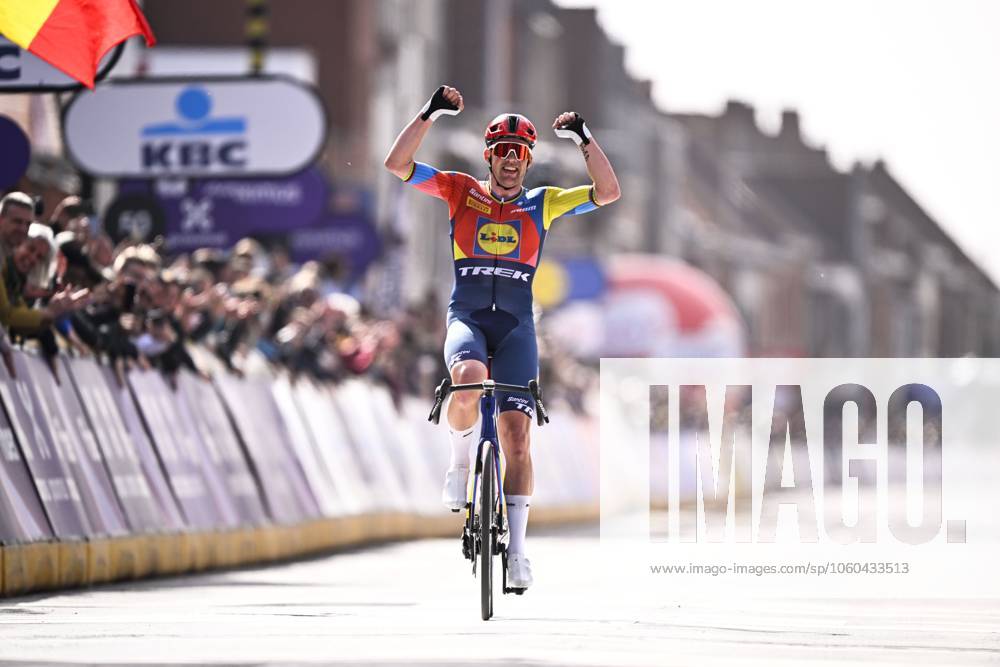 Danish Mads Pedersen of Lidl-Trek wins the men elite Gent-Wevelgem - In Flanders Fields one day cycling race, 250.3 km from Ieper to Wevelgem, Sunday 30 March 2025. JASPERxJACOBS x117232842x
