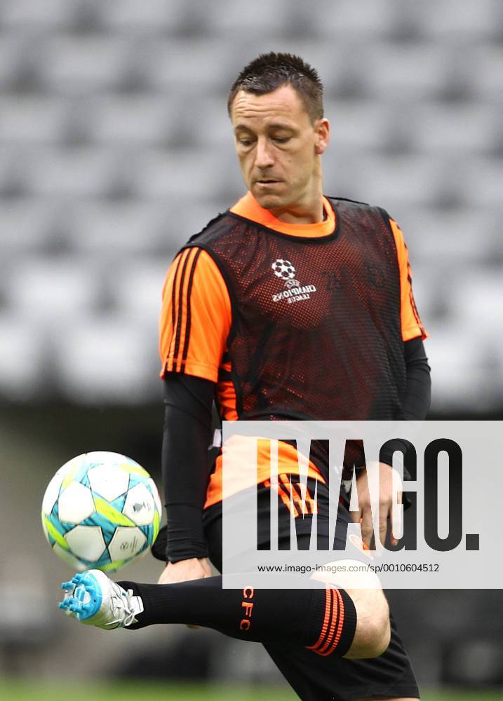 FUSSBALL - CL Finale, Bayern vs Chelsea, Training MUENCHEN,DEUTSCHLAND,18.MAI.12 - FUSSBALL - UEFA Champions League Finale, FC Bayern München vs Chelsea FC, Abschlusstraining Chelsea. Bild zeigt John Terry (Chelsea).
