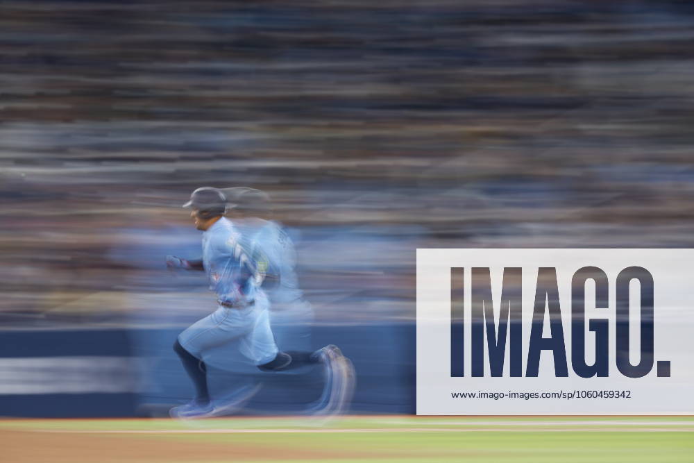 Toronto Blue Jays outfielder George Springer (4) runs to second base after hitting a double during eighth inning MLB, Baseball Herren, USA baseball action against the Baltimore Orioles, in Toronto on Sunday, March 30, 2025. Canada News - March 30, 2025 - ZUMAc35_ 20250330_zaf_c35_059