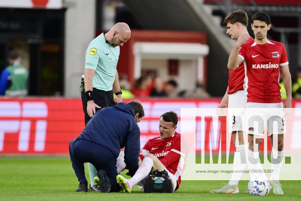 ALKMAAR - Peer Koopmeiners of AZ Alkmaar during the Dutch Eredivisie match between AZ Alkmaar and RKC Waalwijk at AFAS stadium on April 1, 2025 in Alkmaar, Netherlands. ANP OLAF KRAAK Dutch Eredivisie 2024 25 ANPxSportx IVx 523581622 originalFilename: 523581622
