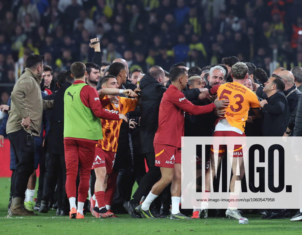 Mourinho grabs Galatasaray manager s nose after Fenerbahce defeat in Istanbul Fenerbahce v Galatasaray during the Turkish Cup, Quarter Final at Sukru Saracoglu, in Istanbul, Turkey, on April 2, 2025 . Fenerbahce coach Jose Mourinho reacts as Fenerbahce and Galatasaray players clash. A mass scuffle had broken out between both sets of players, with the referee sending three players off, two from Galatasaray, and after the final whistle Mourinho appeared to pinch Okan Buruk s nose who then fell dramatically to the ground. Photo by Murat Akbas DIA Images ABACAPRESS.COM Istanbul Turkey
