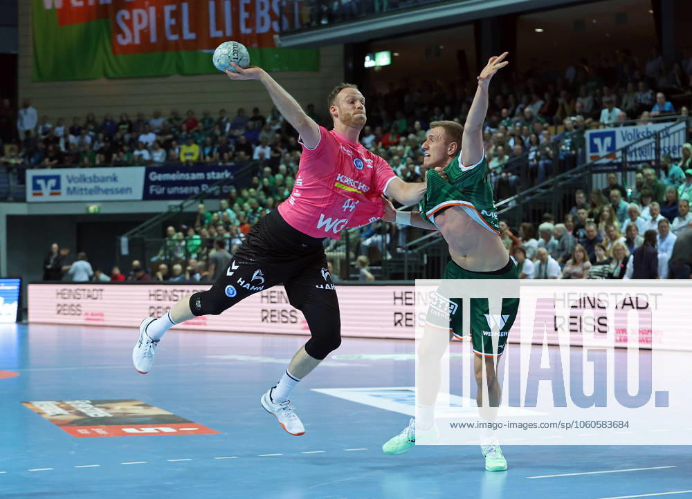 Handball DAIKIN Handball Bundesliga, HSG Wetzlar TVB Stuttgart v l Lenny Rubin TVB Stuttgart , Rasmus Meyer Ejlersen HSG Wetzlar Wetzlar Buderus Arena Hessen Germany EN