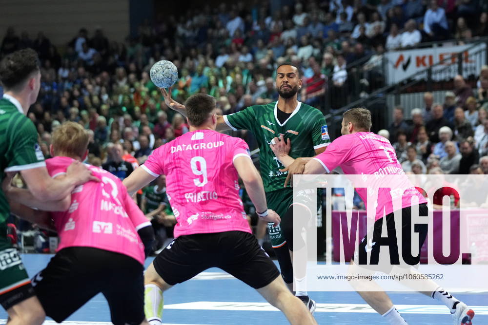 Wetzlar, Germany, April 4th 2025: Philipp Ahouansou ( 19 Wetzlar ) during the Daikin Handball-Bundesliga between HSG Wetzlar and TVB 1898 Stuttgart at Buderus Arena Wetzlar. (Julia Kneissl SPP)